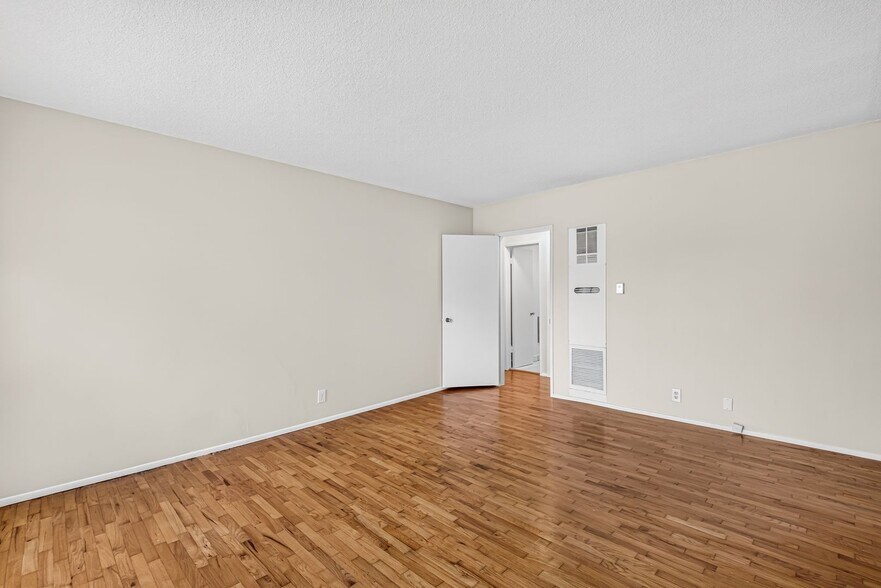 Building Photo - 3888 Potomac Ave