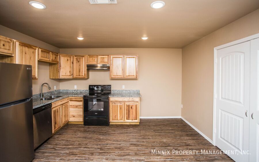 Building Photo - 2408 N Avenue P