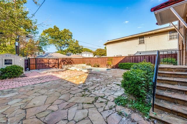 Building Photo - 4328 University Blvd