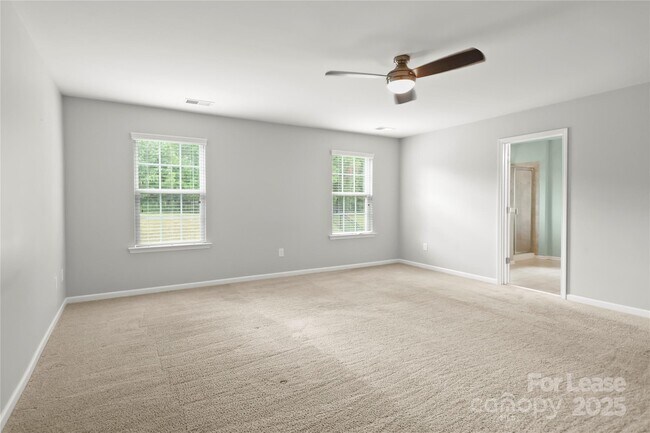 Building Photo - 131 Cherry Bark Dr