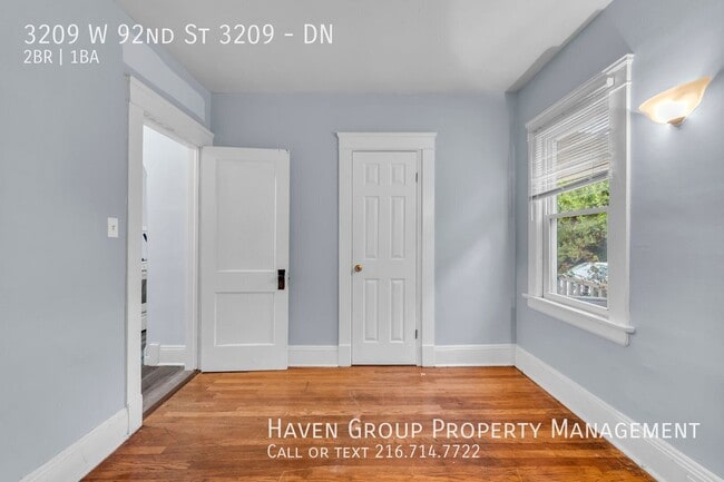Building Photo - 3209 W 92nd St