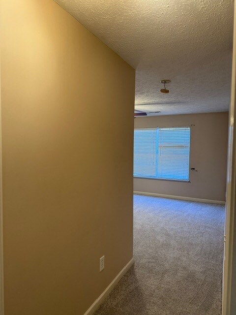 Building Photo - 14829 Lenox Dr