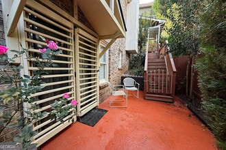 Building Photo - 3550 River Trace Dr