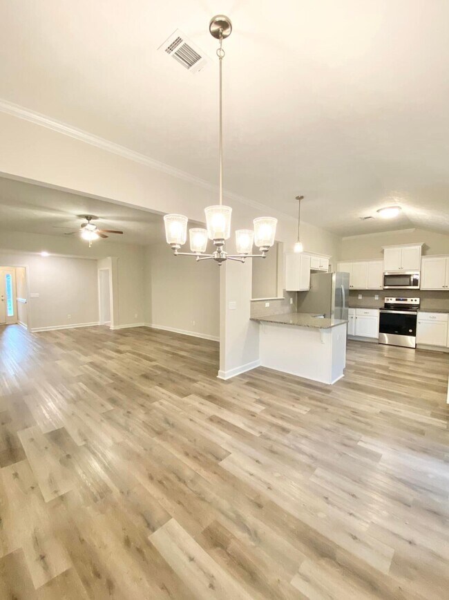 Building Photo - 2067 Boyer Pl