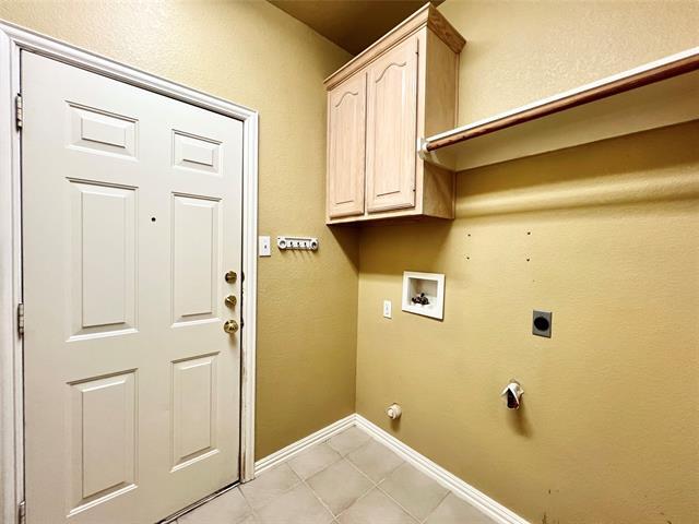 Building Photo - 9113 Trail Wood Dr