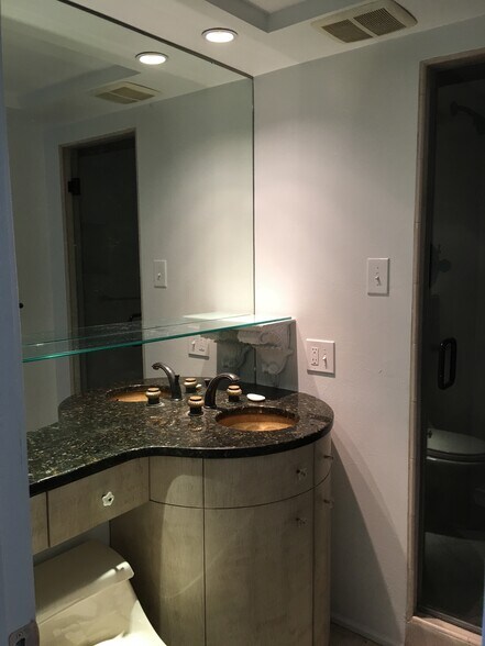 Bathroom #2 - 800 25th St NW