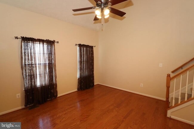 Building Photo - 3312 Hibiscus Ct