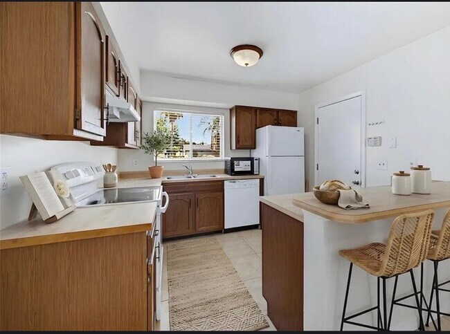 Building Photo - 10330 Galliard Blvd
