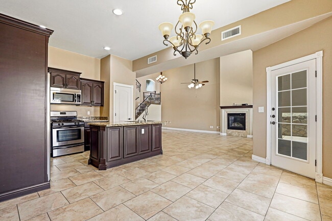 Building Photo - 3727 Grand Bahamas Dr
