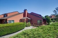 Building Photo - 250 Ridgedale Ave