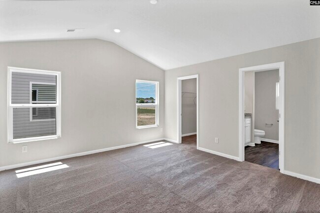 Building Photo - 807 Red Berry Ln