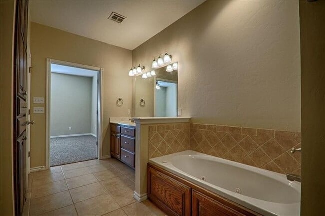 Building Photo - 11326 NW 121st Pl