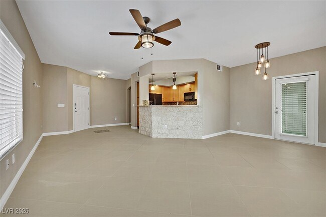 Building Photo - 6160 Rumrill St