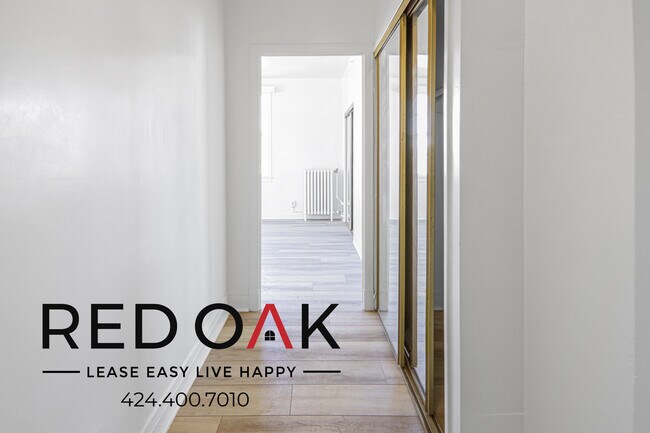 Building Photo - 2505 W 6th St