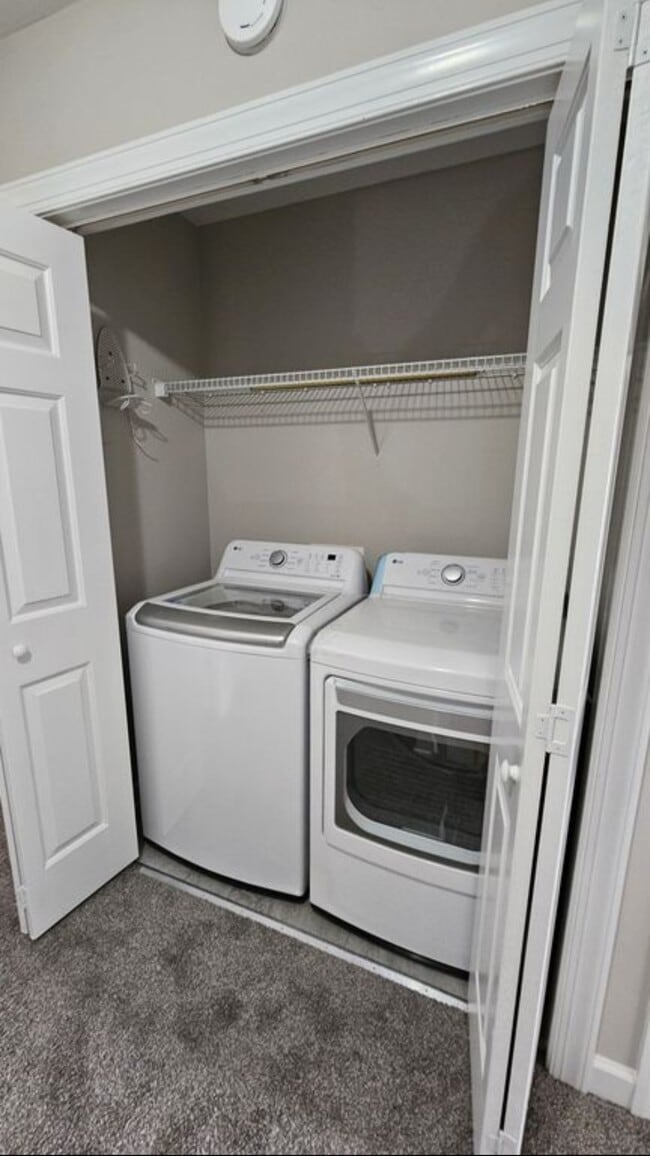 Building Photo - 412 Morning Star Dr