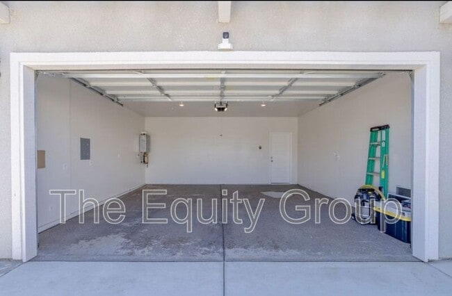 Building Photo - 145 E Taylor Ave