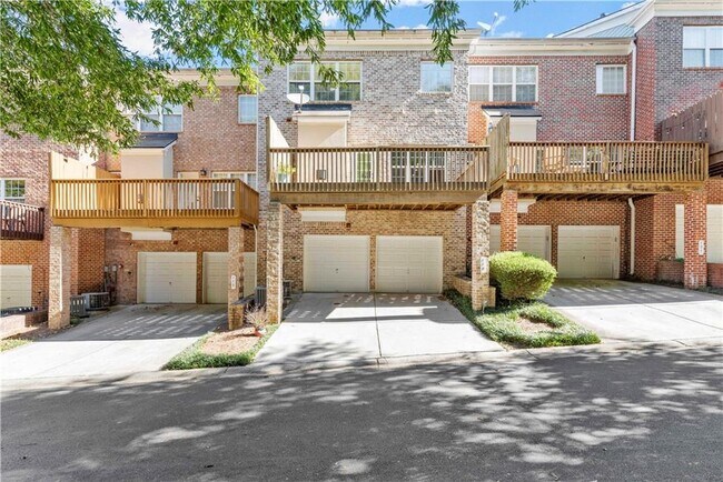 Building Photo - 119 Wetherbrooke Ln SE