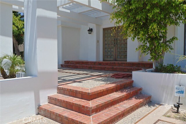 Building Photo - 1456 Vía Coronel