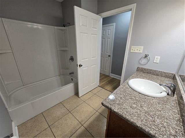 Building Photo - 2704-06 Dawson St