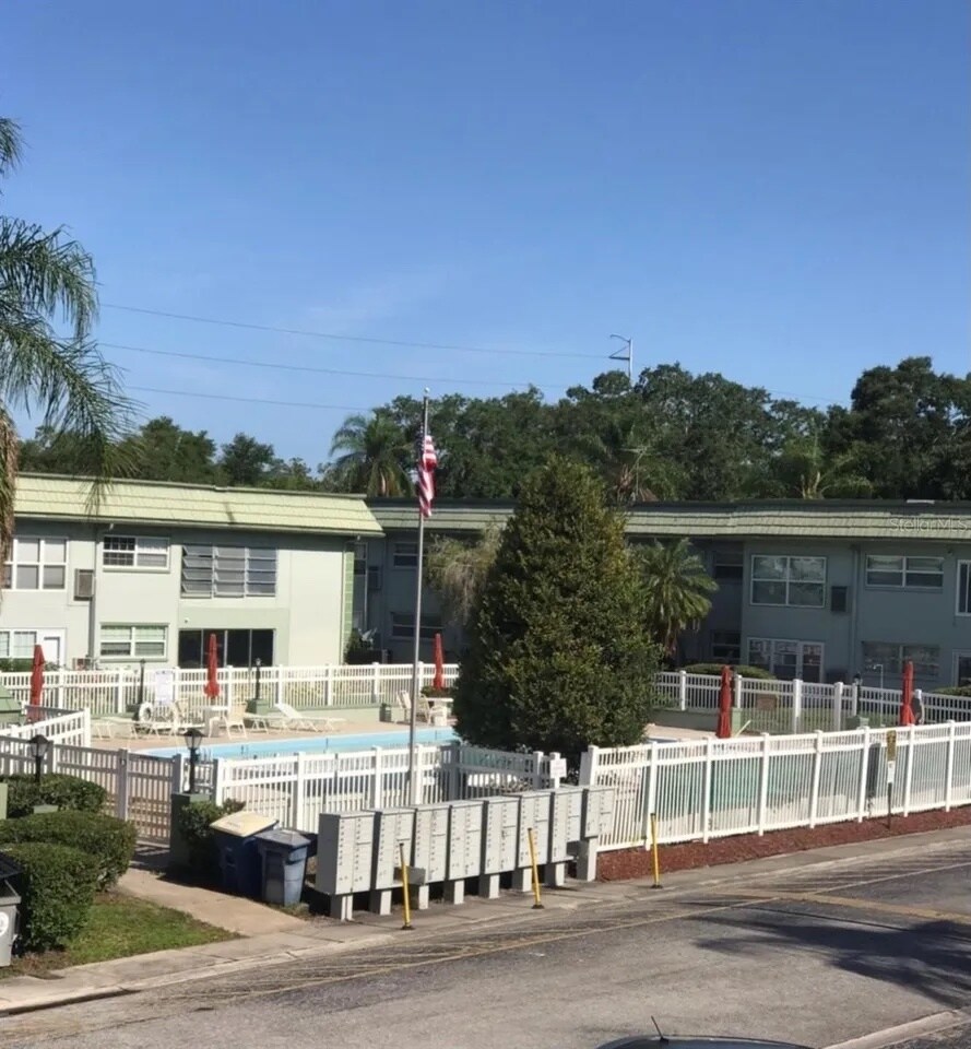 Building Photo - 1433 S Belcher Rd