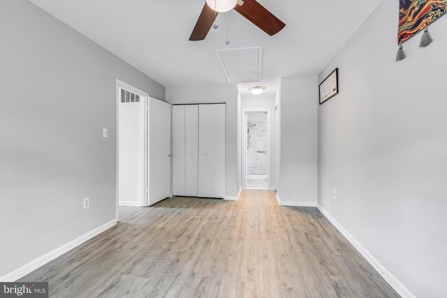 Building Photo - 7329 Split Rail Ln