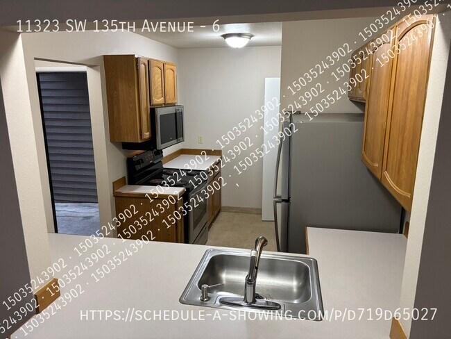 Building Photo - 11323 SW 135th Ave