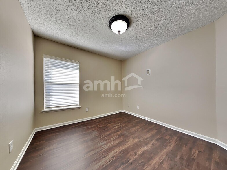 Building Photo - 2878 Spoonbill Trl