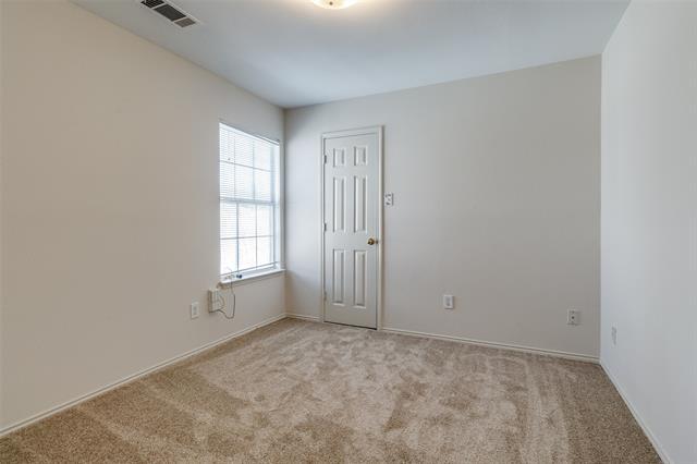 Building Photo - 18724 Park Grove Ln