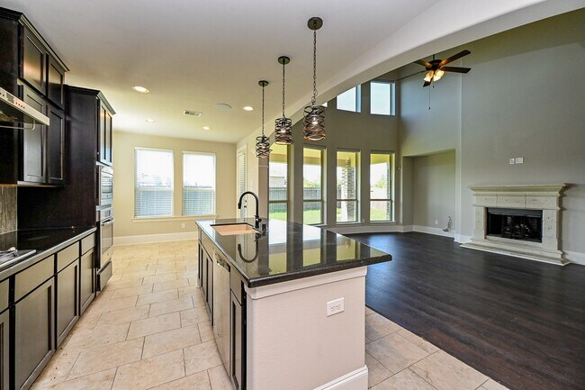 Building Photo - 30154 Southern Sky Dr
