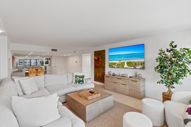 Building Photo - 5100 N Ocean Blvd