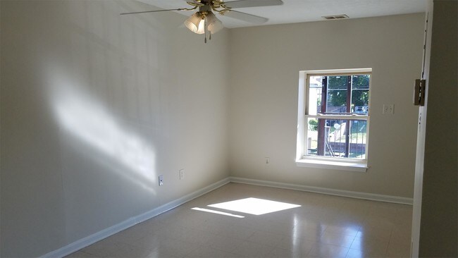 Building Photo - 1601 W Muhammad Ali Blvd