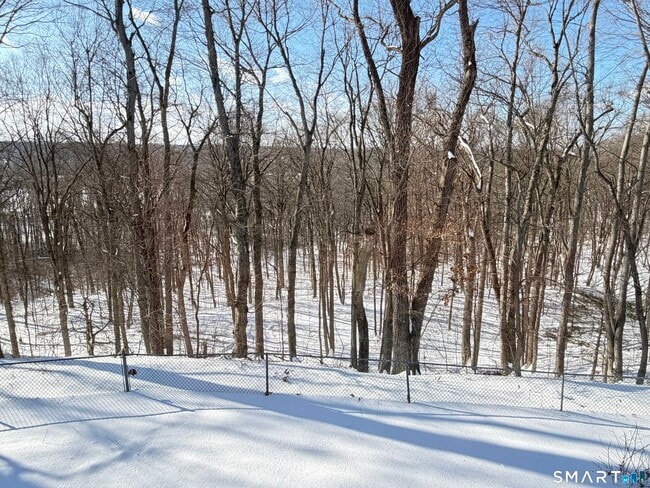 Building Photo - 148 High Path Rd