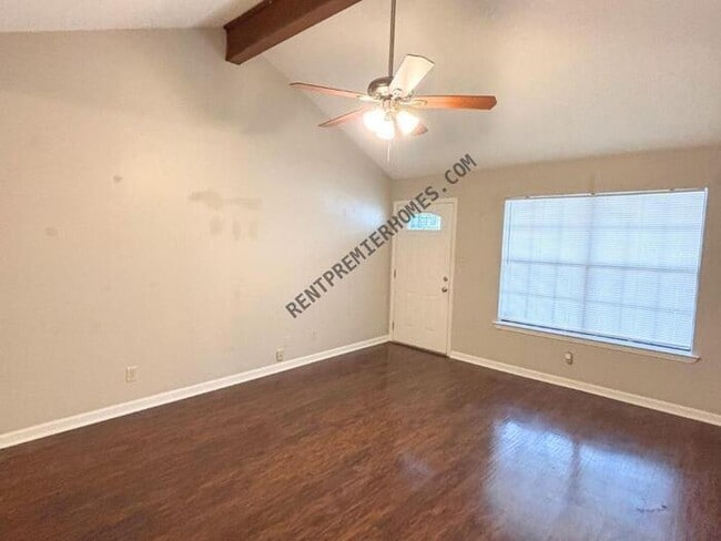 Building Photo - 238 Briarpatch Ln
