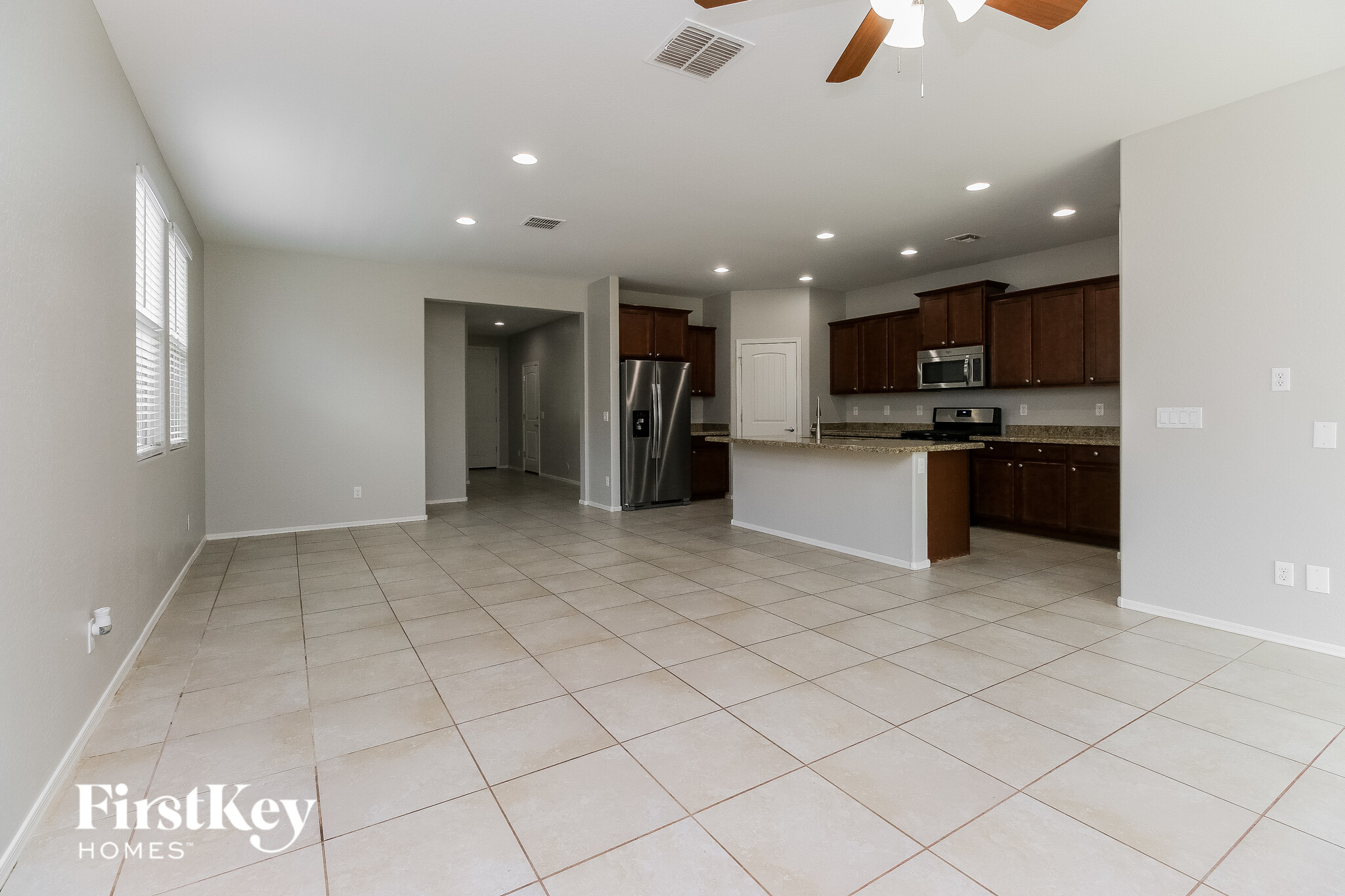 Building Photo - 2465 W Arroyo Way