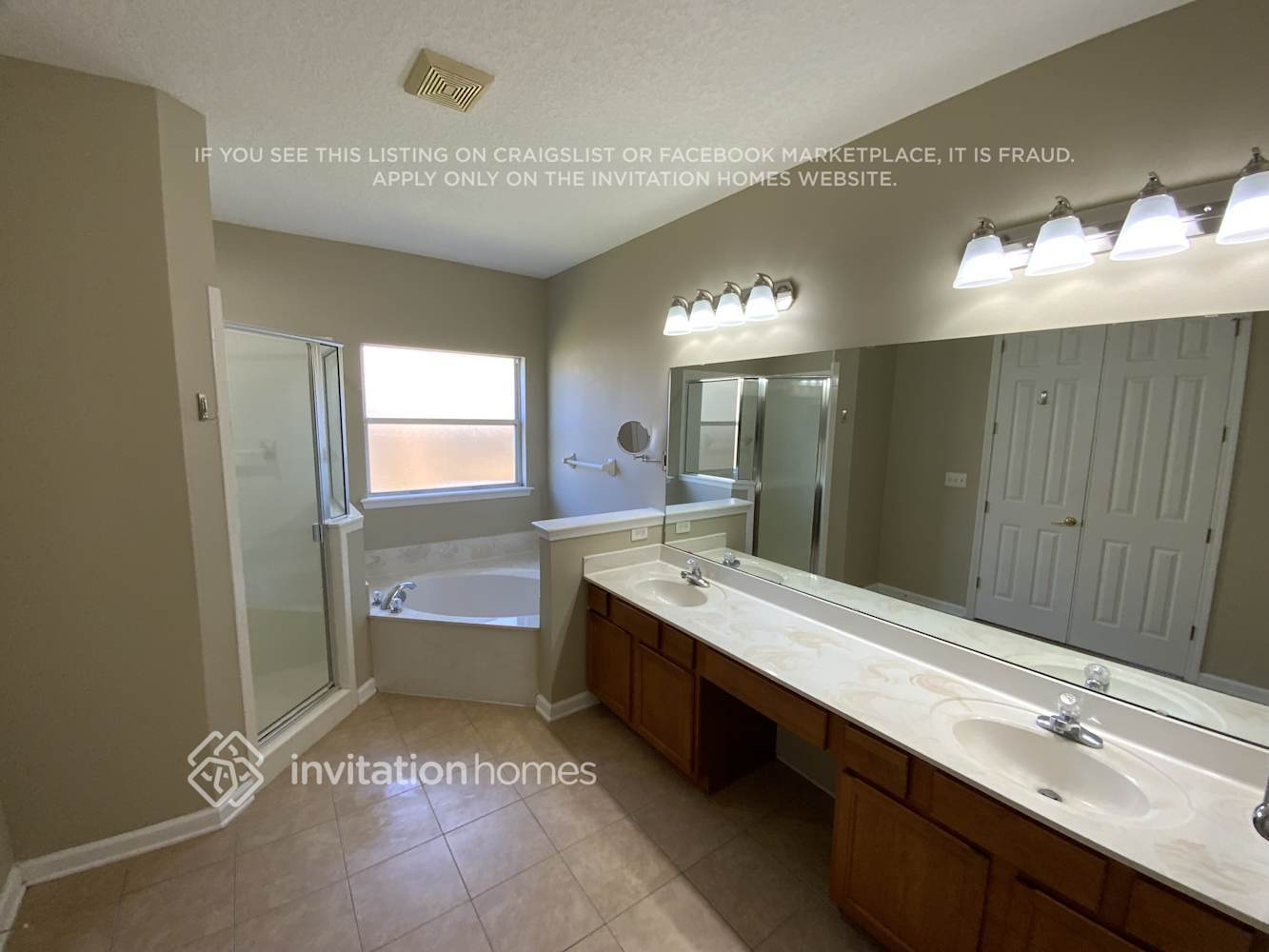 Building Photo - 833 Lord Nelson Blvd