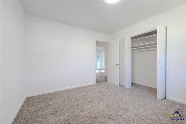 Building Photo - 100 Belmont Dr