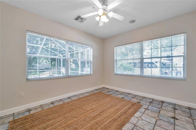 Building Photo - 1507 W Windhorst Rd