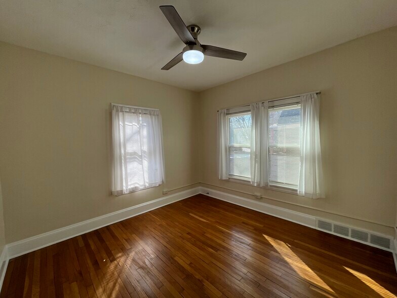 Back Bedroom - 2479 E 124th St