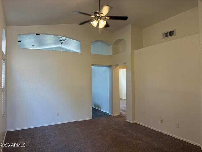 Building Photo - 1319 W Escuda Rd