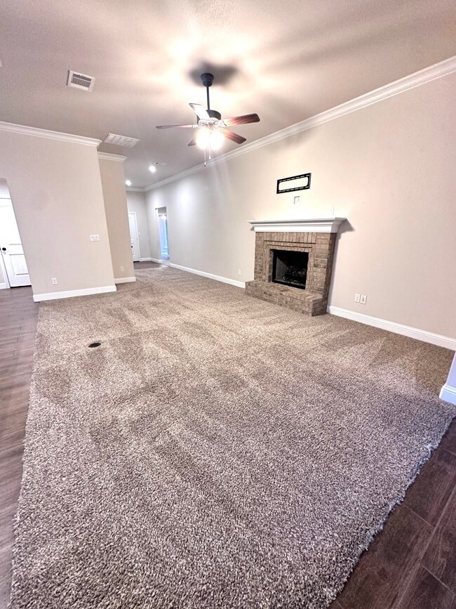 Building Photo - 7526 102nd St