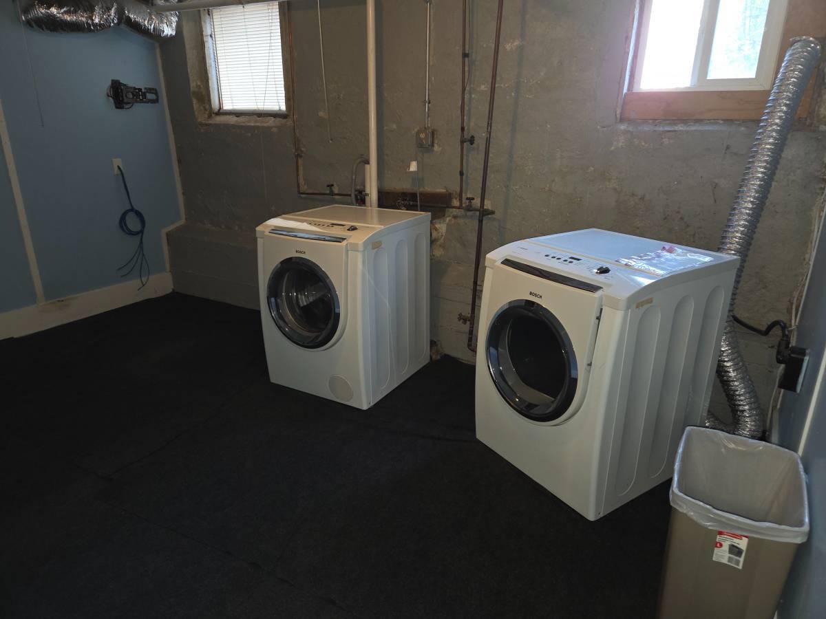 Building Photo - 26 Pearl St