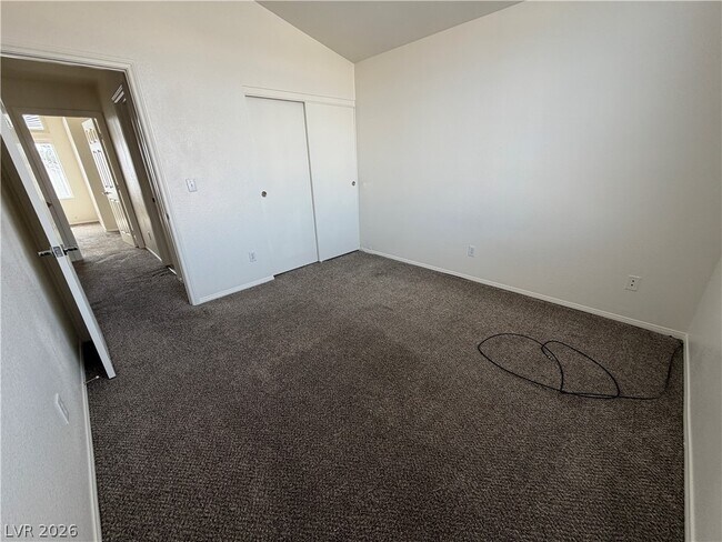 Building Photo - 8089 Kentshire Dr