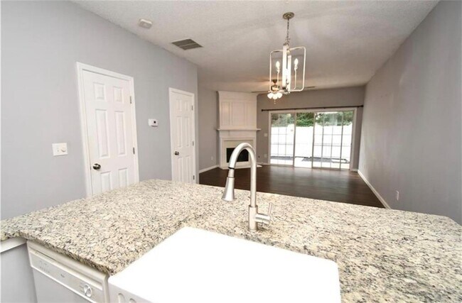 Building Photo - 233 Buckland Dr