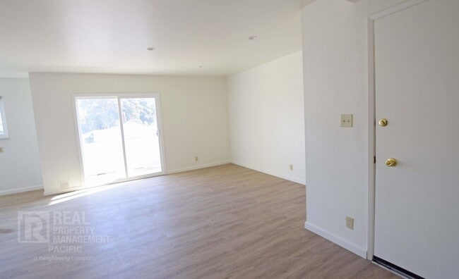 Building Photo - 2041 36th Ave