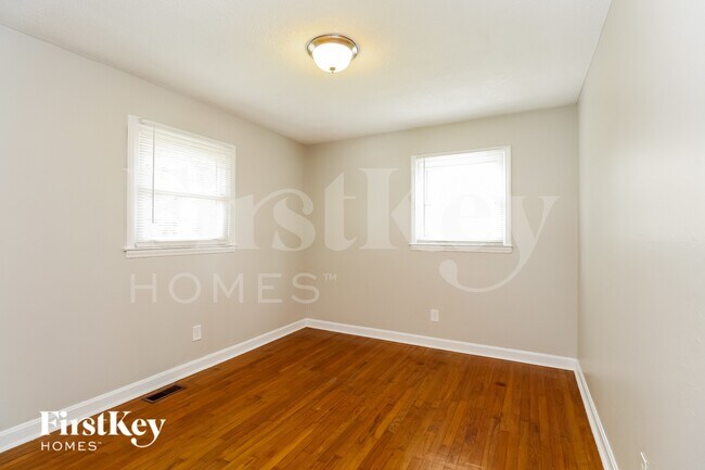 Building Photo - 3715 Branding Iron Dr