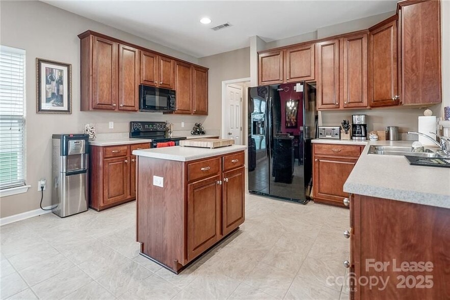 Building Photo - 7038 Church Wood Ln