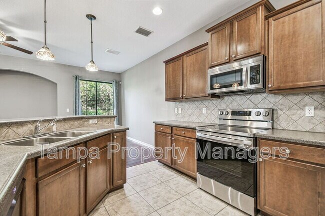 Building Photo - 5704 Kingletsound