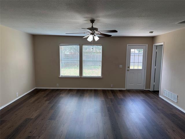 Building Photo - 8824 Sagebrush Trail