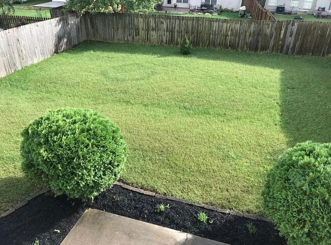 Building Photo - 568 Wellington Gardens Dr