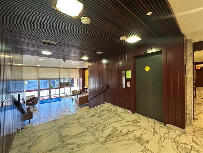 Building Photo - 7510 Hornwood Dr